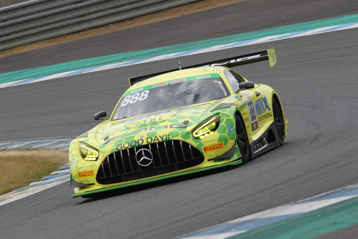 総合＆ST-Xクラス優勝は山脇大輔／ショウン・トン／根本悠生組（HIRIX GOOD DAY RACING AMG GT3）