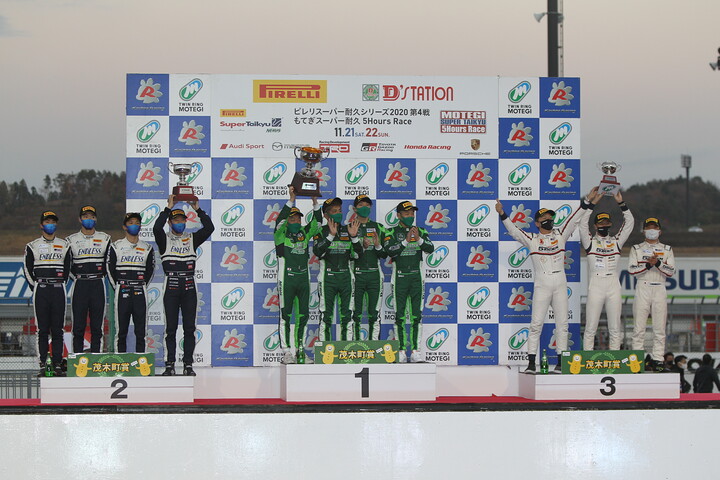 ST-Zクラスの表彰式