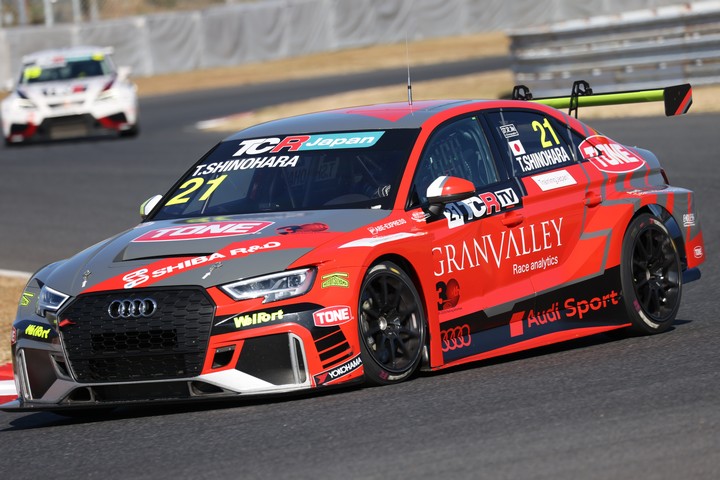 優勝は篠原拓朗（Audi Team Hitotsuyama）