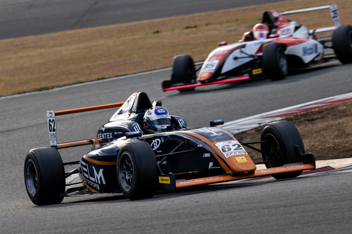 優勝は平木玲次（HELM MOTORSPORTS F110）