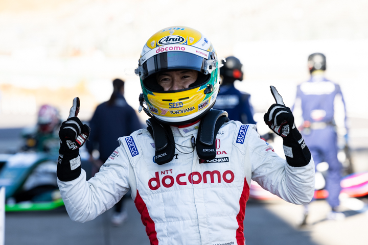 優勝した山本尚貴（DOCOMO TEAM DANDELION RACING）