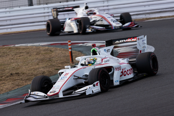5位に入ってドライバーズチャンピオンを決めた山本尚貴（DOCOMO DANDELION M5S SF19）