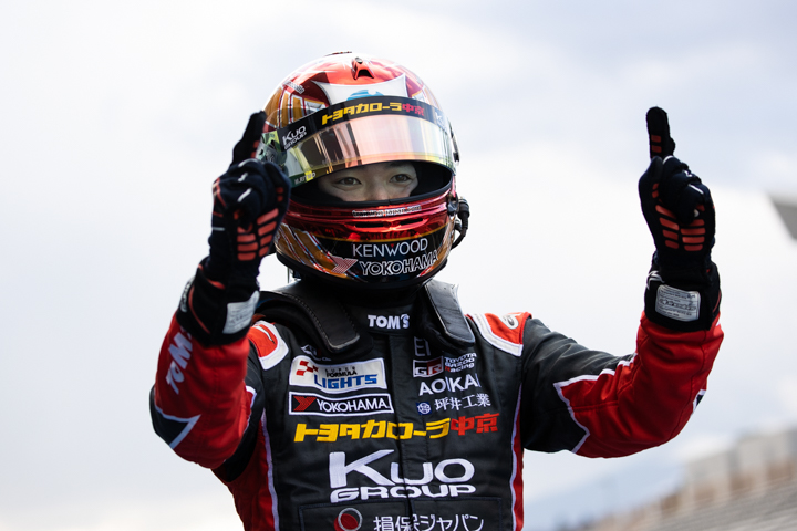 優勝した宮田莉朋（COROLLA CHUKYO Kuo TEAM TOM'S）