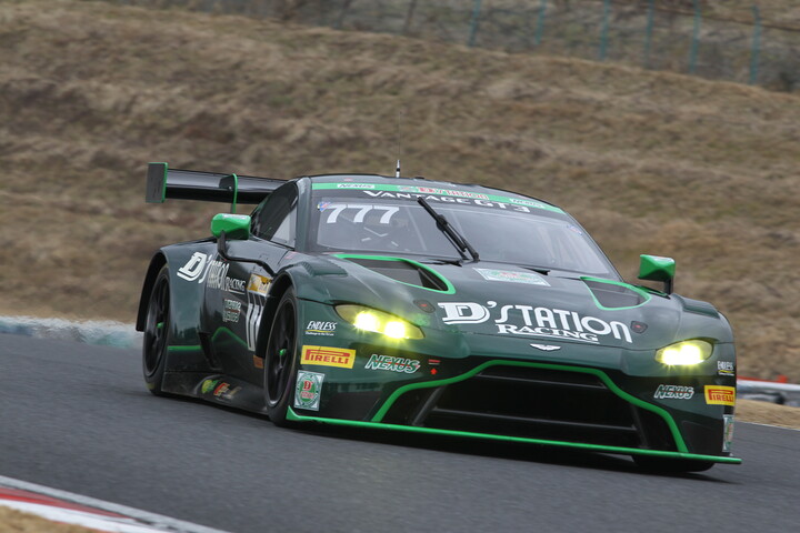 ST-Xクラス優勝は星野敏／藤井誠暢／近藤翼組（D'station Vantage GT3）