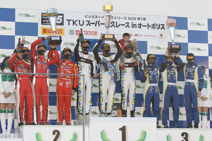 ST-2クラスの表彰式