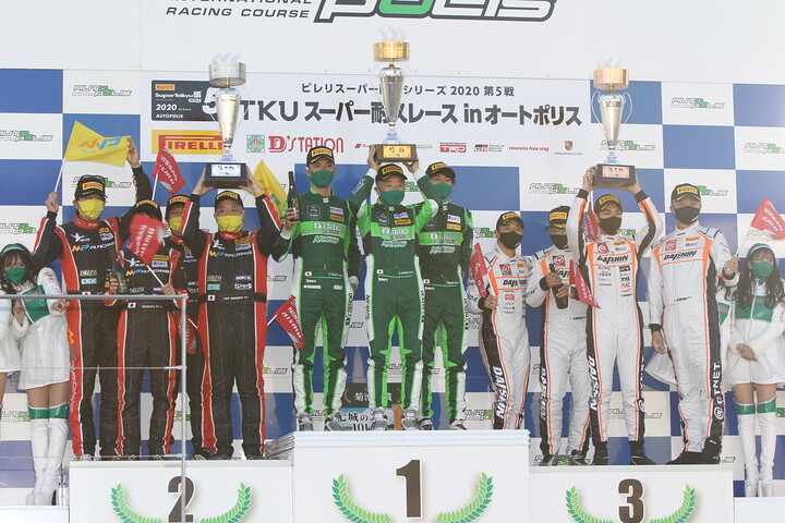 ST-Xクラスの表彰式