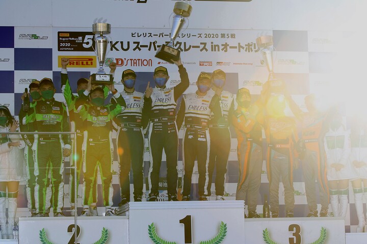 ST-Zクラスの表彰式