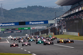 14周の決勝がスタートした