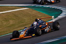 決勝3位は平木玲次(HELM MOTORSPORTS F110) 決勝3位は平木玲次(HELM MOTORSPORTS F110)