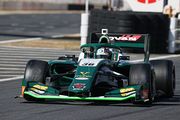 占有走行: 2位は宮田莉朋（VANTELIN KOWA TOM’S SF19）