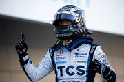優勝した大湯都史樹(TCS NAKAJIMA RACING) 優勝した大湯都史樹(TCS NAKAJIMA RACING)