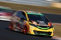 グループ2決勝: 梅田真祐／久保田英夫／窪田俊浩組（J\'S RACING☆FIT）