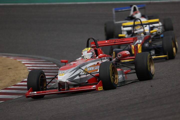 宮下源都を先頭とする5位争い