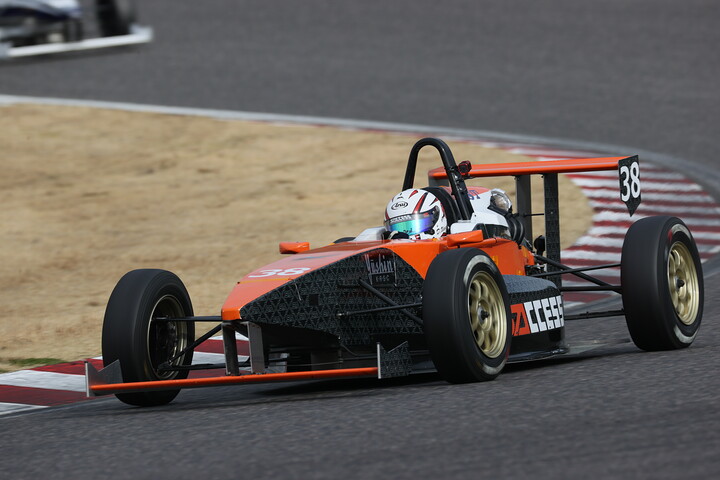 決勝5位は上野大哲（SACCESS RACING ES）