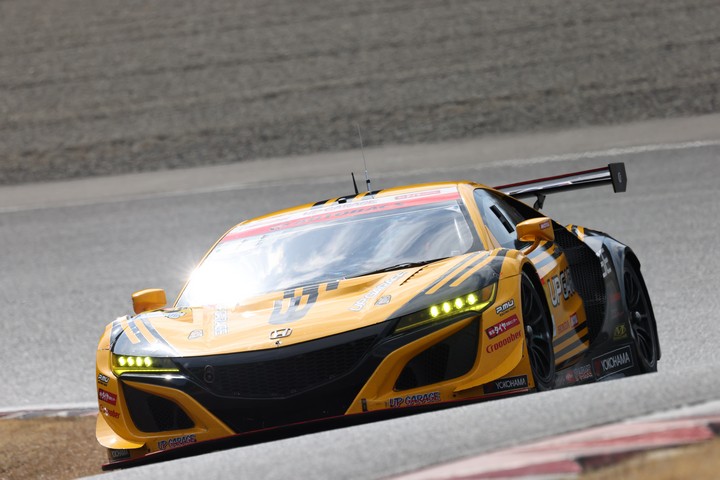 公式テスト岡山: 小林崇志／名取鉄平組（UPGARAGE NSX GT3）