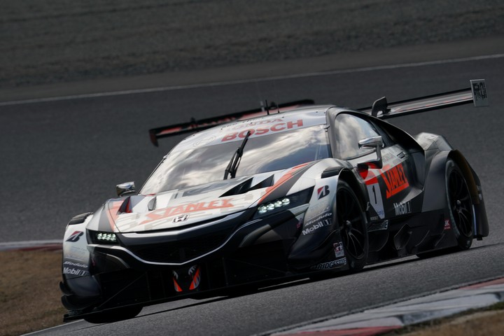 公式テスト岡山: 山本尚貴／武藤英紀組（STANLEY NSX-GT）