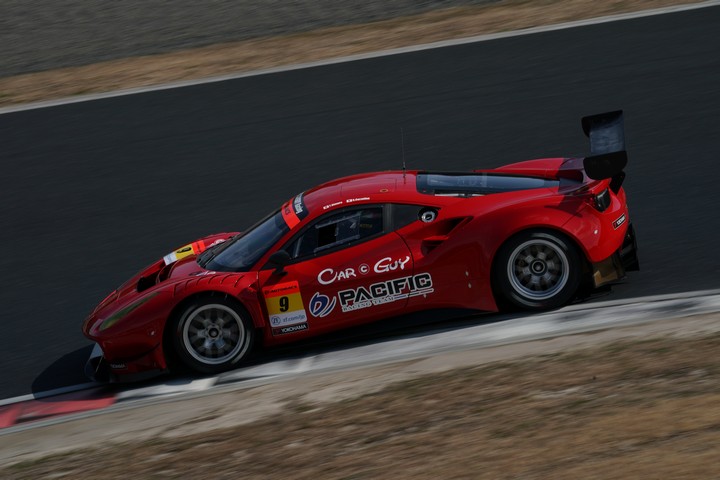 公式テスト岡山: ケイ・コッツォリーノ（PACIFIC NAC CARGUY Ferrari）