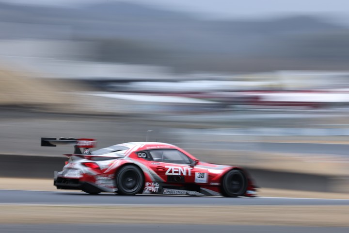 公式テスト岡山: 立川祐路／石浦宏明組（ZENT CERUMO GR Supra）