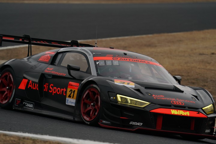 公式テスト岡山: 川端伸太朗／篠原拓朗組（Hitotsuyama Audi R8 LMS）
