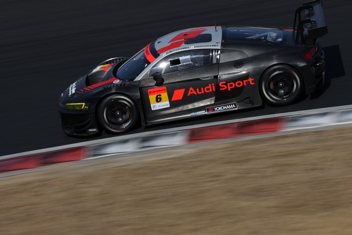 公式テスト岡山: 本山哲／片山義章組（Team LeMans Audi R8 LMS）