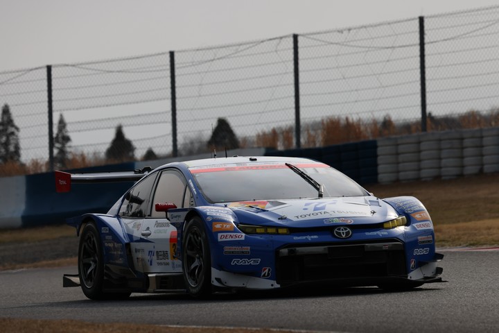 公式テスト岡山: 嵯峨宏紀／中山友貴組（TOYOTA GR SPORT PRIUS PHV apr GT）