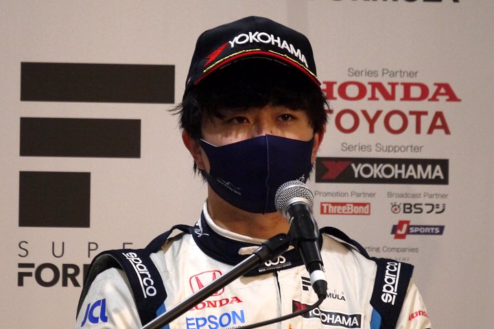 決勝記者会見: 2位の大湯都史樹（TCS NAKAJIMA RACING）