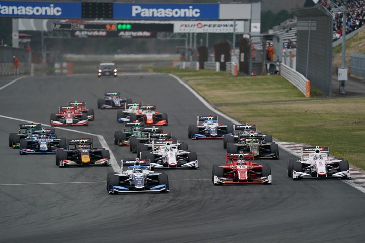 41周の決勝がスタートした