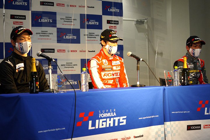 決勝記者会見: トップ3のドライバーたち