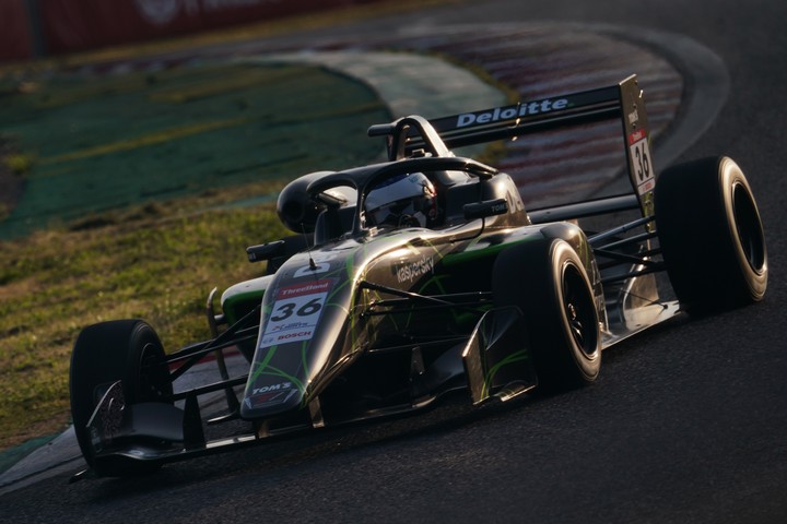 決勝2位はジュリアーノ・アレジ（TOM'S 320）