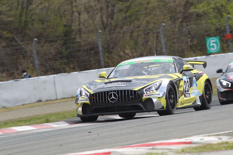 グループ1決勝: ST-Zクラス優勝はDAISUKE／元嶋佑弥組（23号車・TKRI松永建設AMG GT4）