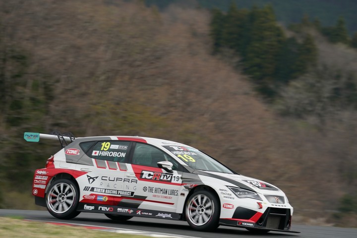 ポールポジションはヒロボン（バースレーシングプロジェクト【BRP】）