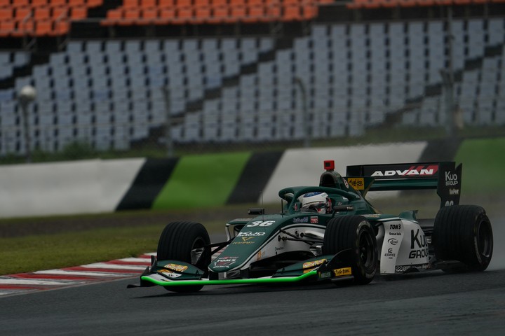 ポールポジションを獲得したジュリアーノ・アレジ（Kuo VANTELIN TOM'S SF19）