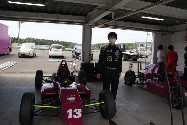 予選3位だったが5位に降格となった四倉悠聖（ZAP日本平中自動車10V ED）