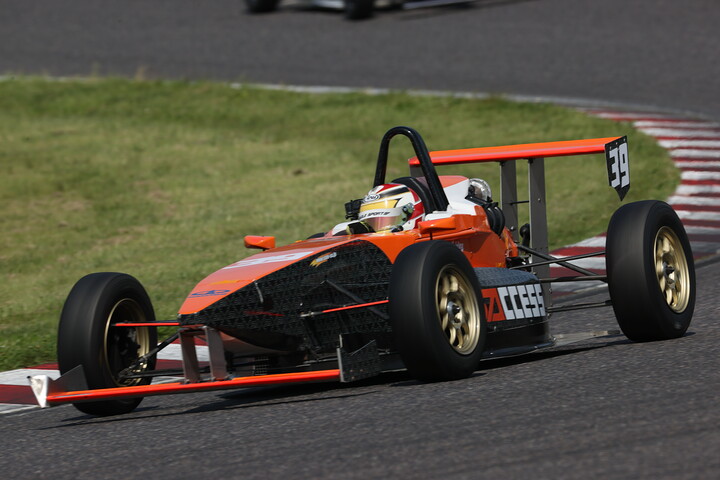 ペナルティーで18位の居附明利（イーグルスポーツKKS-2）