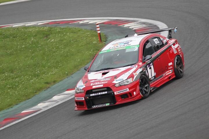 ST-2クラス優勝は7号車・新菱オート☆VARIS☆DXL☆EVO10