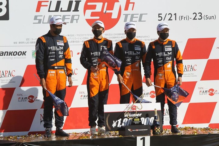 ST-3クラスの表彰式