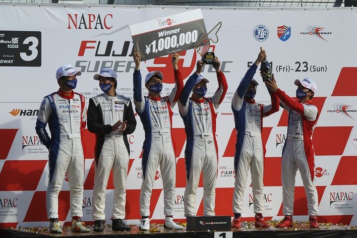 ST-5クラスの表彰式