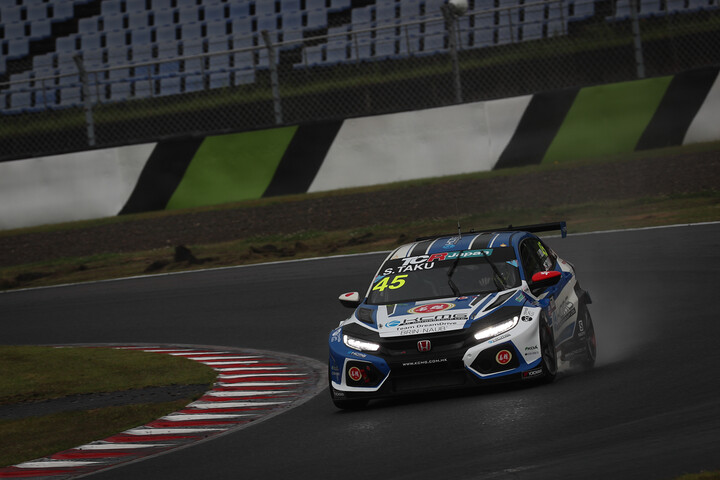 ポールポジションを獲得した白坂卓也（若甦ドリームドライブwith KCMG）