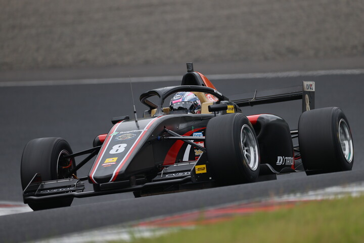 予選3位は三浦愛（ARTA F111/3）