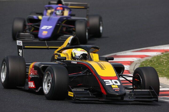 マスタークラス優勝はDRAGON（B-­MAX ENGINEERING FRJ）