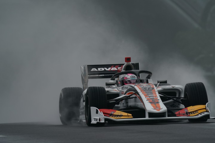 フリー走行1回目: 坪井翔（P.MU/CERUMO･INGING SF19）