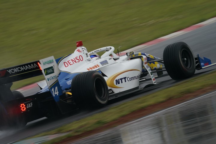 フリー走行1回目: 大嶋和也（NTT Communications ROOKIE SF19）