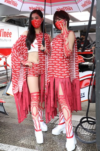 ピットビューイング: レースクイーン