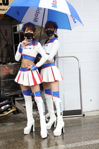 ピットビューイング: レースクイーン