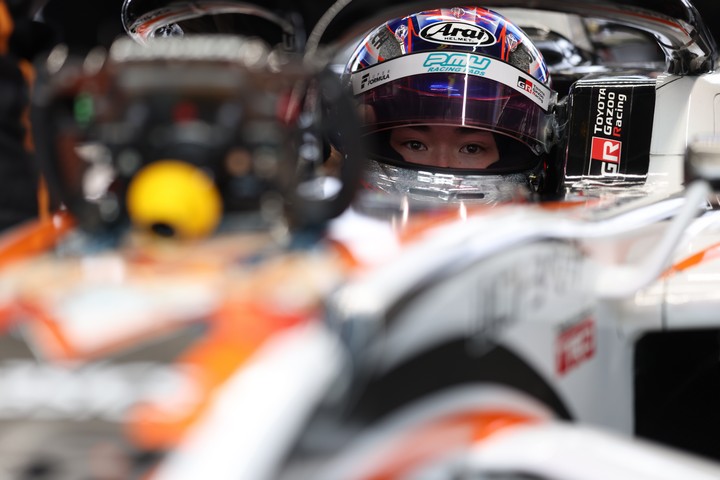 公式予選: 阪口晴南（P.MU/CERUMO･INGING）