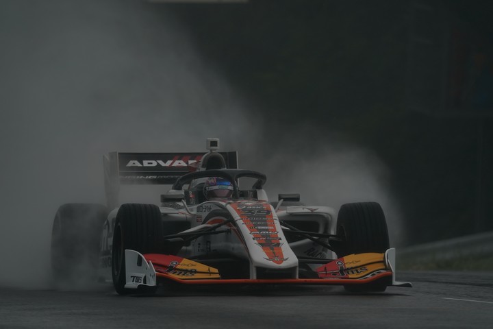 公式予選: 阪口晴南（P.MU/CERUMO･INGING SF19）