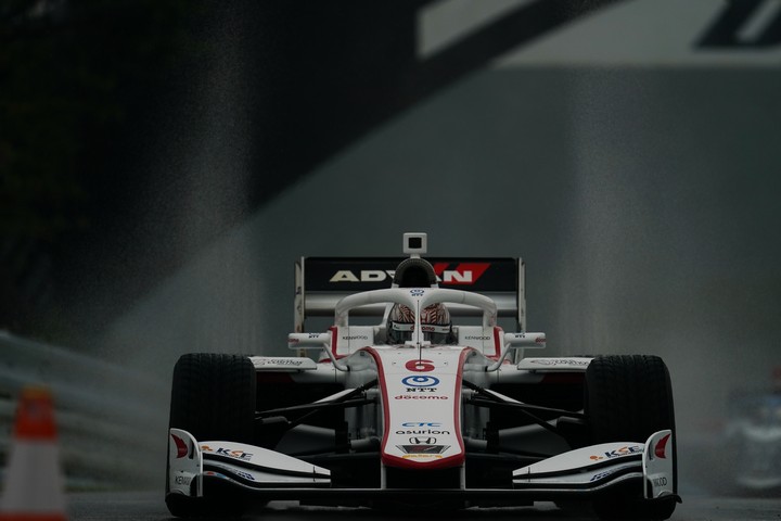 公式予選: 牧野任祐（DOCOMO DANDELION M6Y SF19）