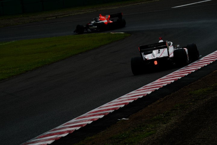 フリー走行2回目: 福住仁嶺（DOCOMO DANDELION M5S SF19）