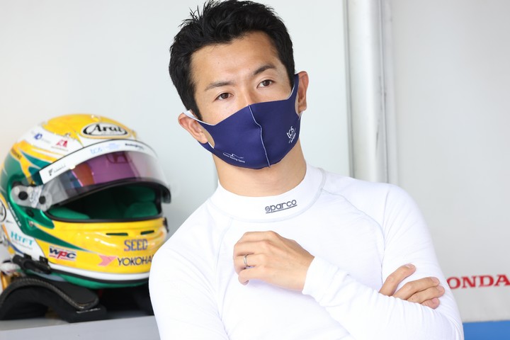 スタート進行: 山本尚貴（TCS NAKAJIMA RACING）