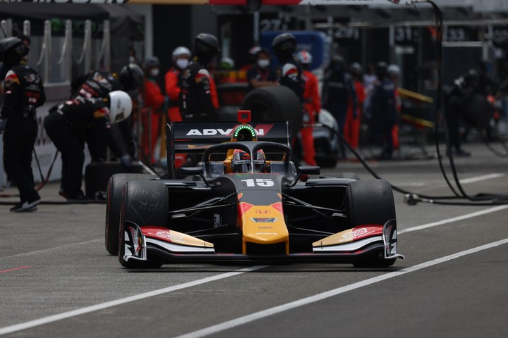 スタート進行: 大津弘樹（TEAM MUGEN SF19）